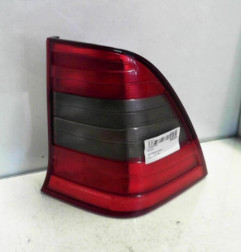 Feu arriere principal droit (feux) MERCEDES CLASSE C 202 Photo n°4