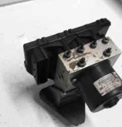 Bloc ABS (freins anti-blocage) MERCEDES CLASSE C 202 Photo n°4