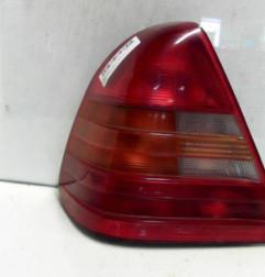 Feu arriere principal gauche (feux) MERCEDES CLASSE C 202 Photo n°4
