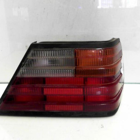 Feu arriere principal droit (feux) MERCEDES 250 W124 Photo n°1