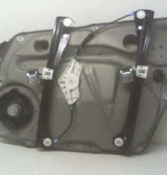 Leve vitre electrique avant gauche MERCEDES CLASSE B 245 Photo n°1