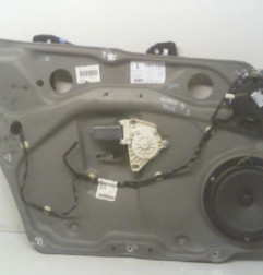 Leve vitre electrique avant gauche MERCEDES CLASSE B 245 Photo n°5