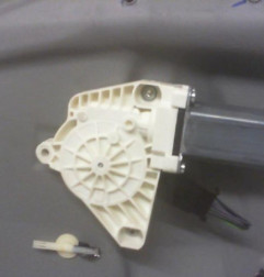 Leve vitre electrique avant droit MERCEDES CLASSE B 245 Photo n°6