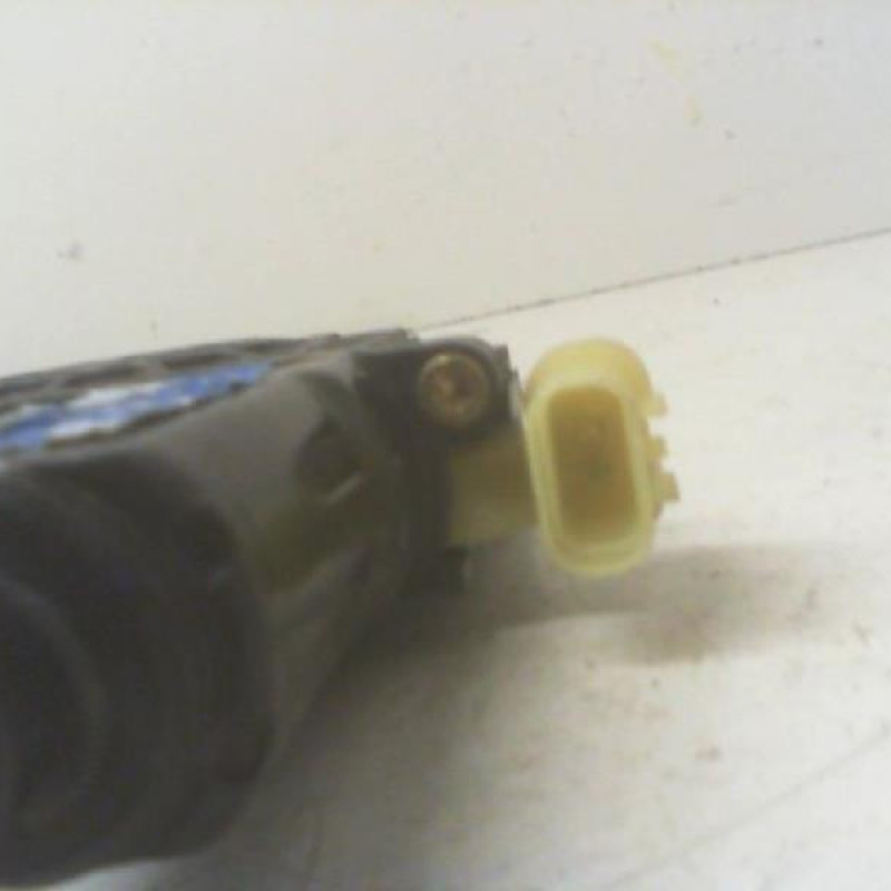 Leve vitre electrique arriere gauche KIA PICANTO 1