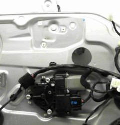 Leve vitre electrique avant gauche KIA CARENS 3 Photo n°6