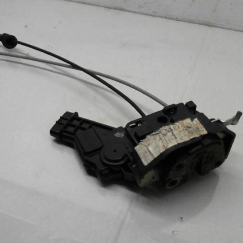 Serrure arriere gauche KIA CARENS 3