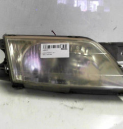 Optique avant principal droit (feux)(phare) MAZDA PREMACY Photo n°4