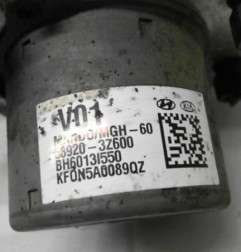 Bloc ABS (freins anti-blocage) HYUNDAI I 40 Photo n°6