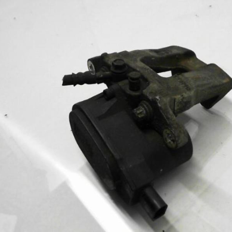 Etrier arriere gauche (freinage) HYUNDAI I 40