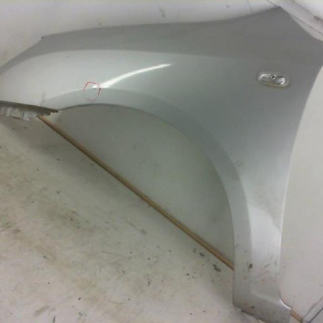 Aile avant gauche KIA CARENS 3 Photo n°1