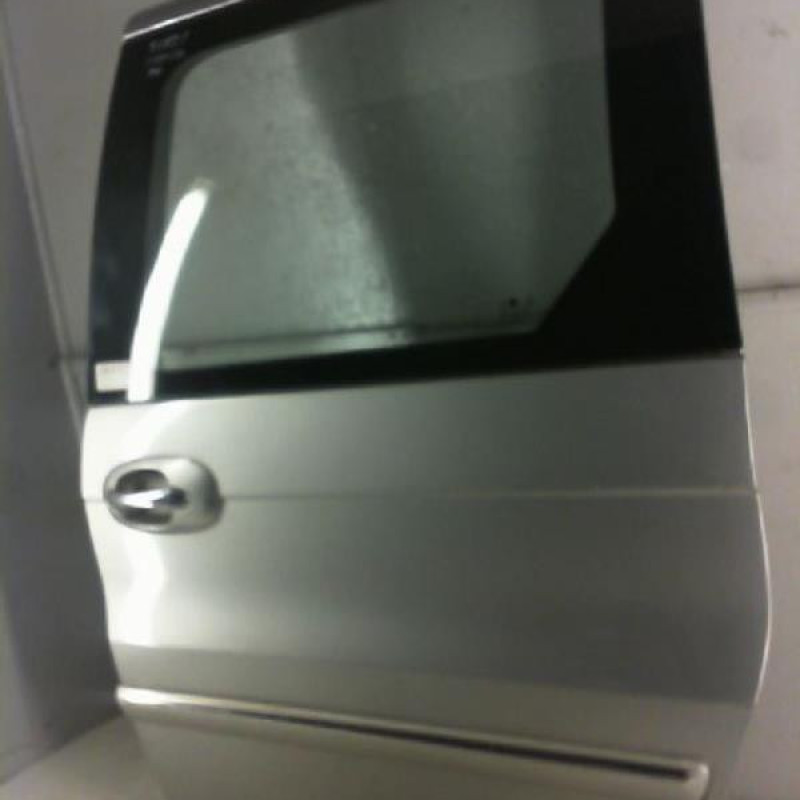 Porte laterale gauche KIA CARNIVAL 1
