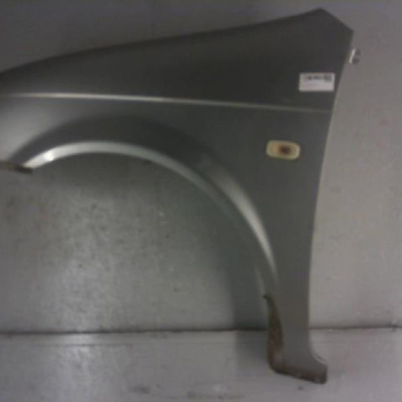 Aile avant gauche KIA CARNIVAL 1