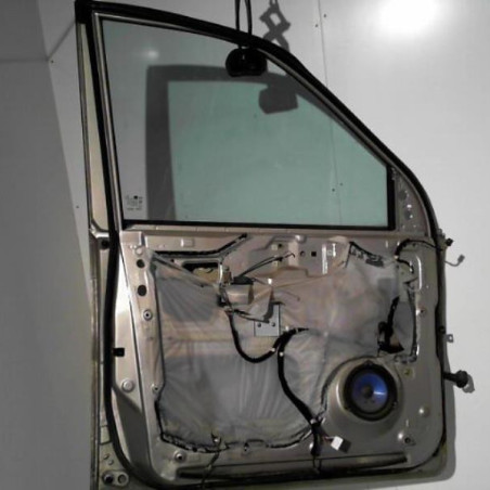 Porte avant gauche KIA CARNIVAL 1