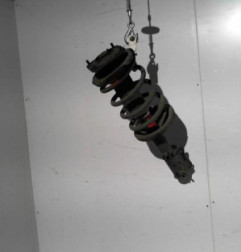 Amortisseur avant gauche KIA CARNIVAL 1 Photo n°1