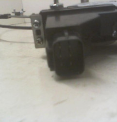 Leve vitre electrique avant gauche KIA RIO 3 Photo n°3