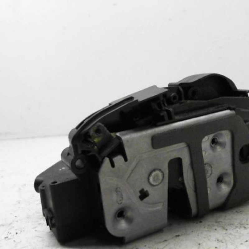 Serrure avant gauche FORD FIESTA 6