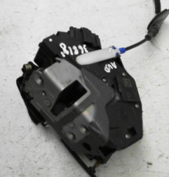 Serrure avant droit FORD FIESTA 6