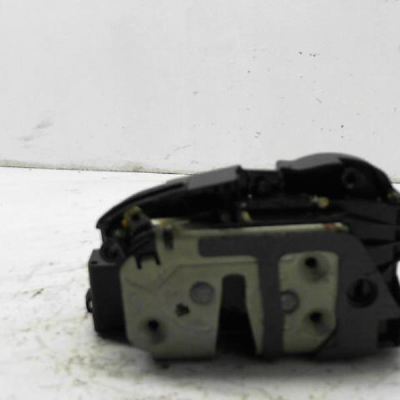 Serrure avant gauche FORD FIESTA 6