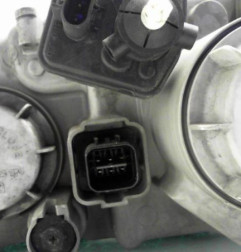 Optique avant principal droit (feux)(phare) HYUNDAI TRAJET Photo n°3