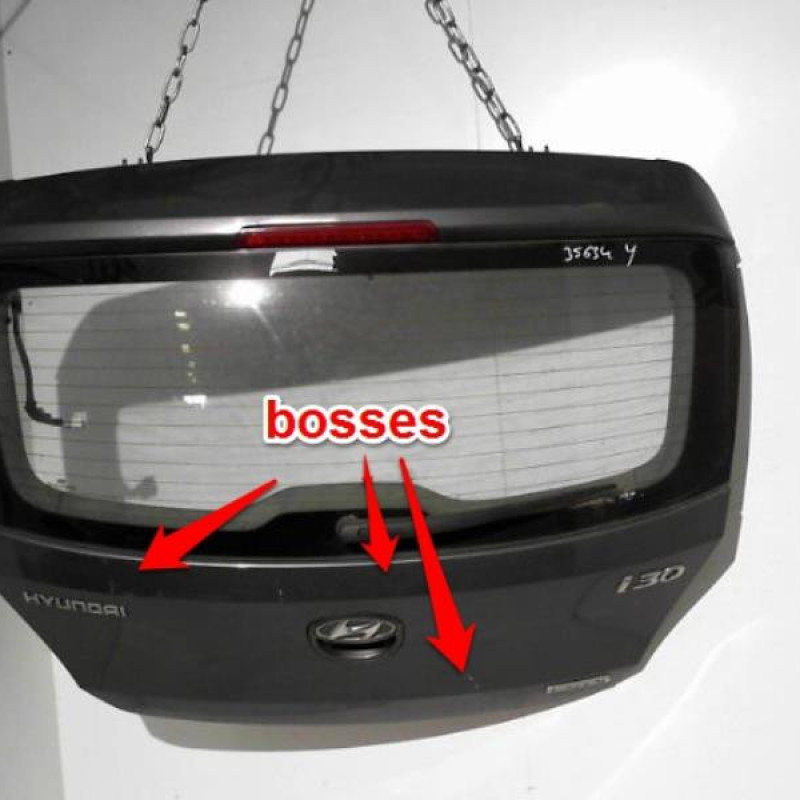 Malle/Hayon arriere HYUNDAI I 30 1