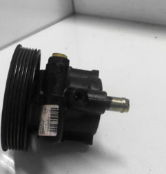 Pompe de direction FORD FIESTA Photo n°1