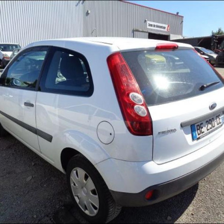 Feu arriere principal gauche (feux) FORD FIESTA 5 Photo n°1