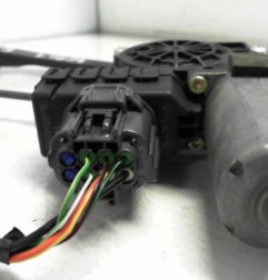 Leve vitre electrique avant gauche FORD FOCUS 1 Photo n°3