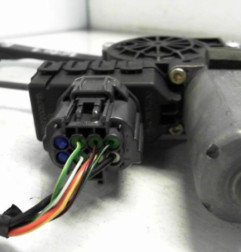 Leve vitre electrique avant gauche FORD FOCUS 1 Photo n°6