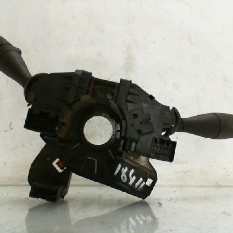 Commodo d'essuie glaces FORD FIESTA