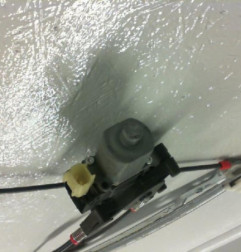 Leve vitre electrique avant droit FORD FIESTA 6 Photo n°4