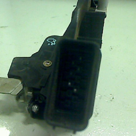 Serrure arriere droit FORD FOCUS 2