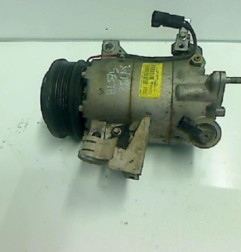 Compresseur clim FORD FIESTA 6 Photo n°4