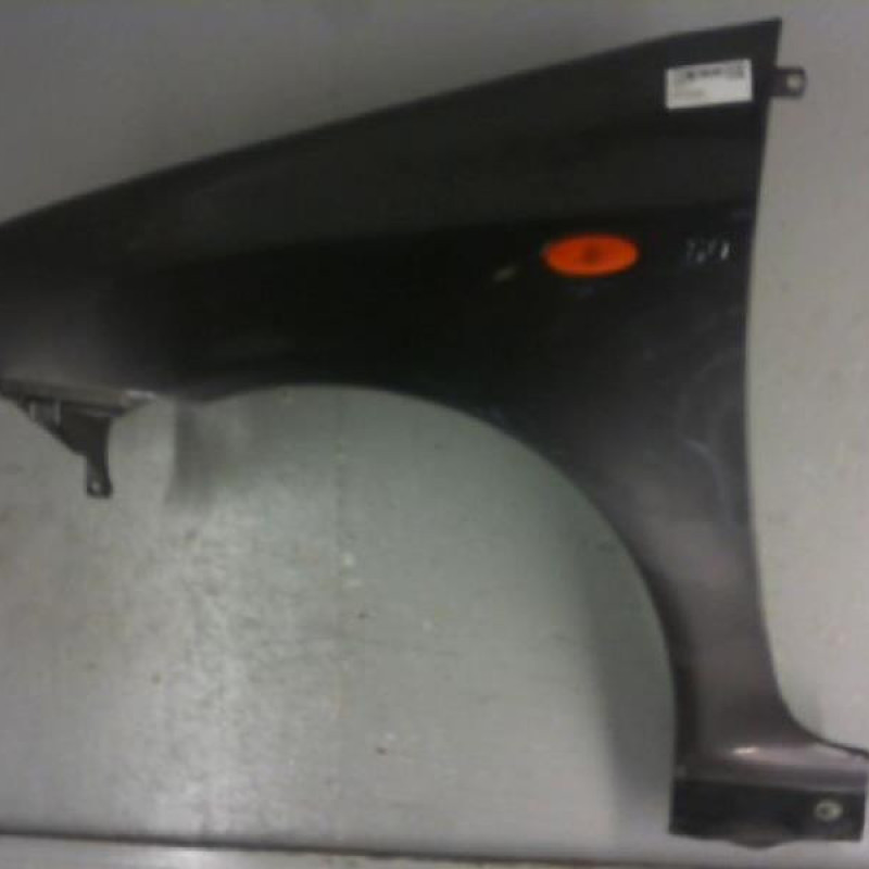 Aile avant gauche FIAT PUNTO 1