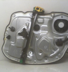 Leve vitre electrique avant gauche FIAT IDEA Photo n°1