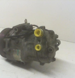 Compresseur clim FIAT GRANDE PUNTO Photo n°6