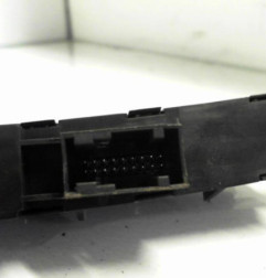 Bouton de warning FIAT 500L Photo n°6