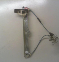 Leve vitre mecanique arriere gauche FIAT BRAVO 2 Photo n°1