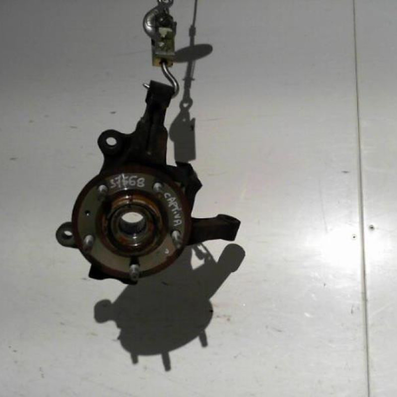 Fusee avant gauche CHEVROLET CAPTIVA