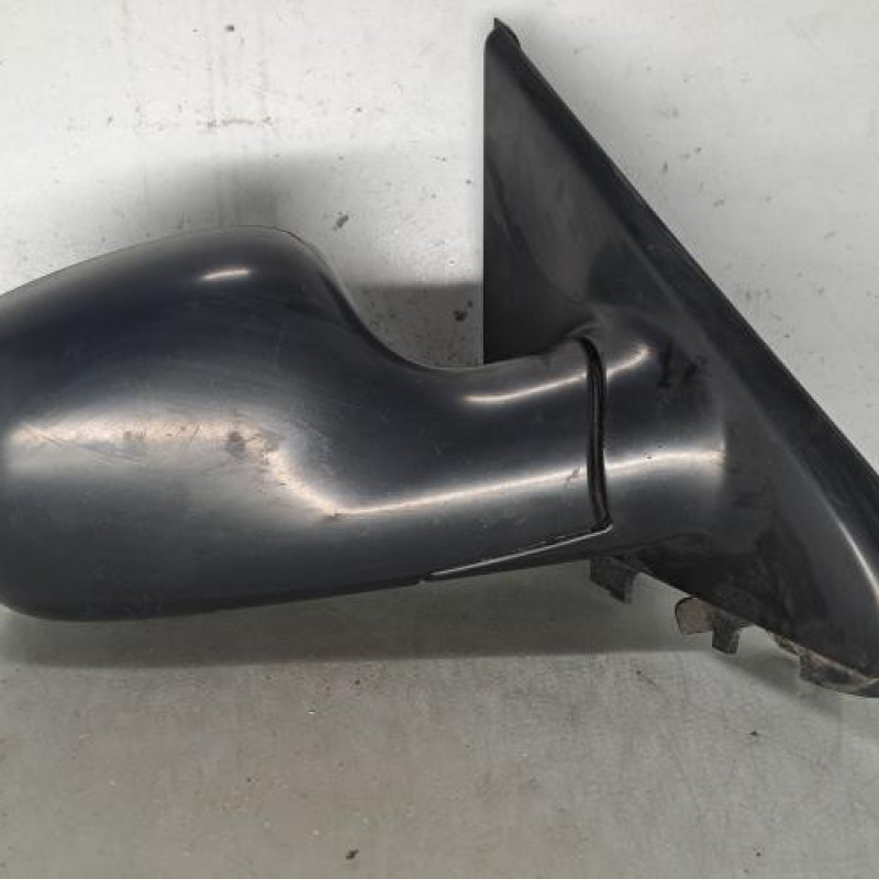 Retroviseur droit CHRYSLER VOYAGER 3