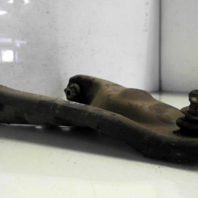 Triangle avant gauche DACIA LOGAN 1