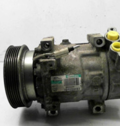 Compresseur clim DACIA DUSTER 1 Photo n°4