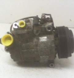 Compresseur clim BMW SERIE 1 E81 Photo n°1