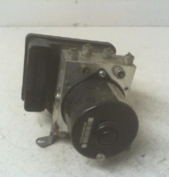 Bloc ABS (freins anti-blocage) BMW SERIE 1 E81 Photo n°4