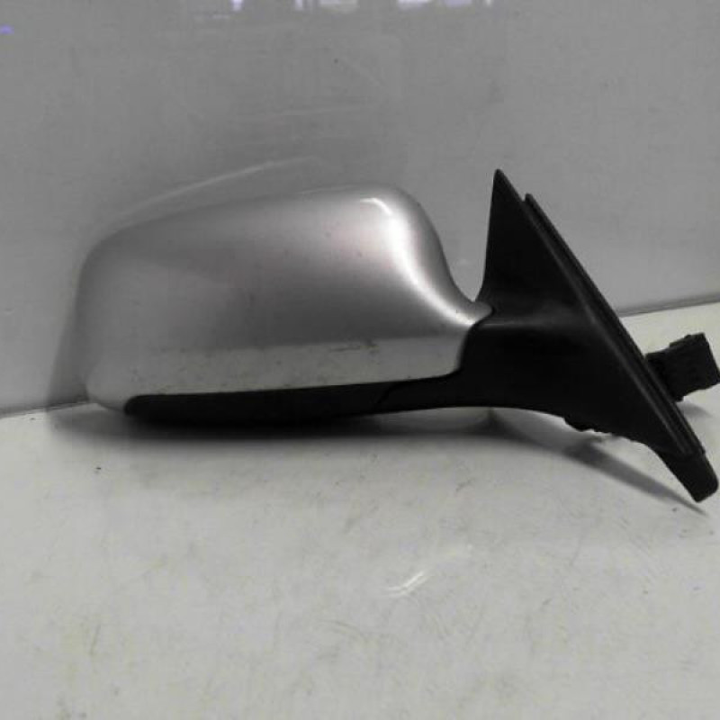 Retroviseur droit AUDI A3 1