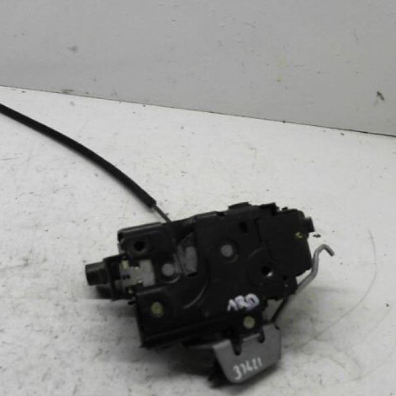 Serrure arriere droit AUDI A6 2