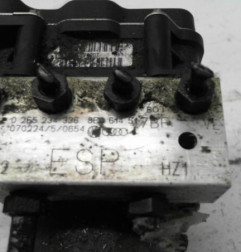 Bloc ABS (freins anti-blocage) AUDI A4 2 Photo n°6