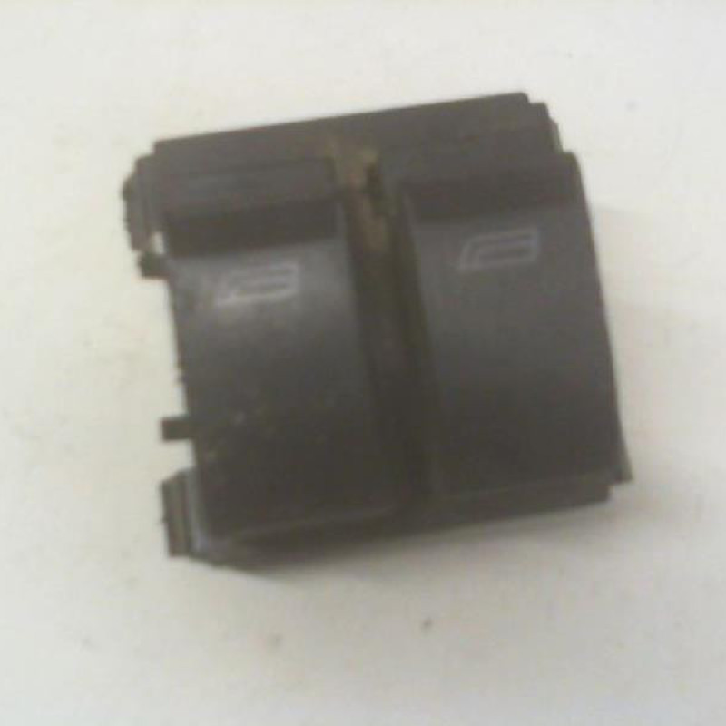Interrupteur de leve vitre avant gauche AUDI A3 1