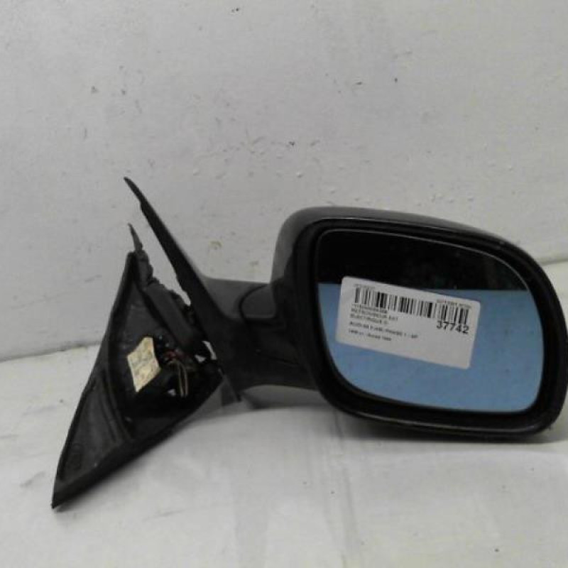 Retroviseur droit AUDI A6 2