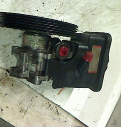Pompe de direction BMW SERIE 3 E46 Photo n°1