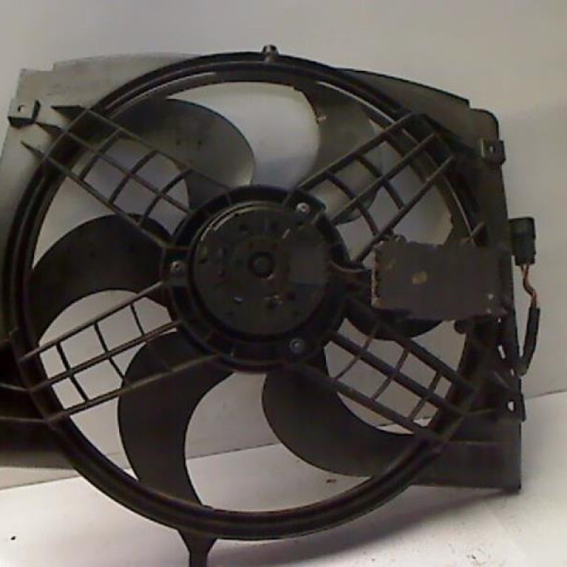 Moto ventilateur radiateur BMW SERIE 3 E46